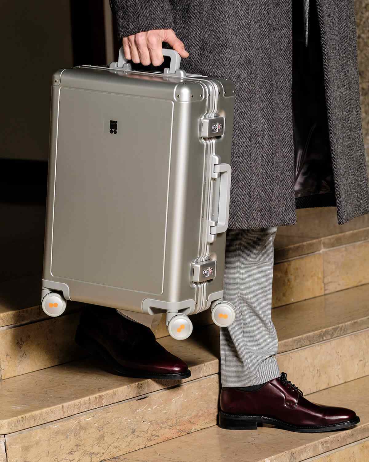 Aluminum Luggage and Atlas Laptop Backpack Set - Image 14