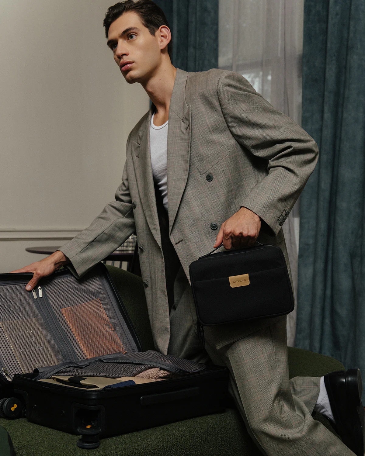 Element Toiletry Case - Image 22